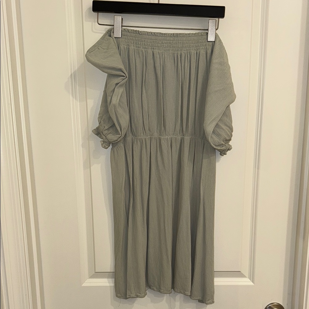 Wallflower Light Gray/Sage Off Shoulder Dress